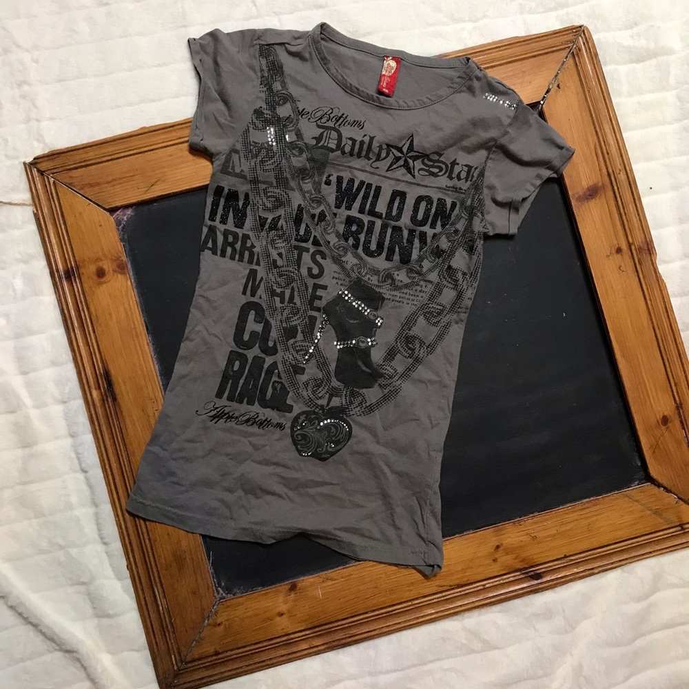 Apple bottoms tee size medium